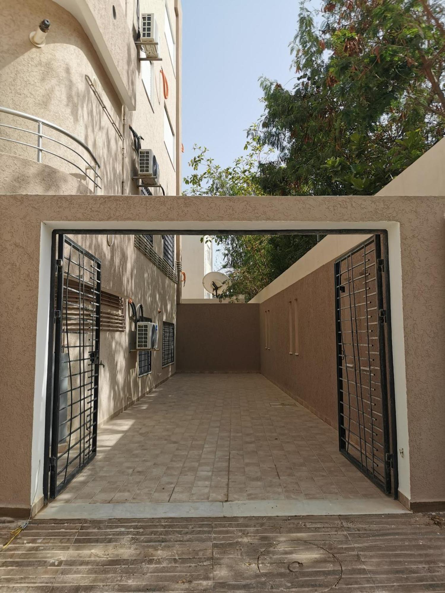 Rdc S2 Pieds Dans L'Eau Parking Privee Hammam Sousse Eksteriør billede
