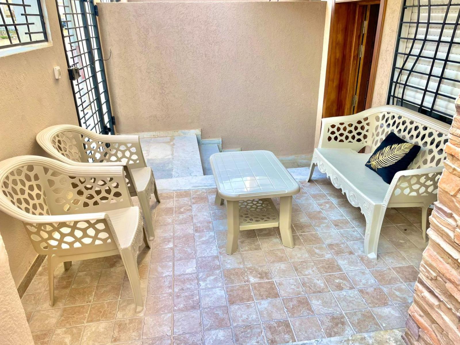 Rdc S2 Pieds Dans L'Eau Parking Privee Hammam Sousse Eksteriør billede